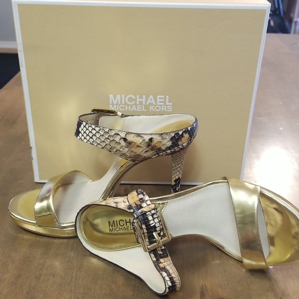 Micheal Kors Beverly Mule size 7